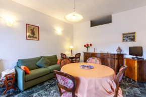 Casa Chanel a Marina di Carrara